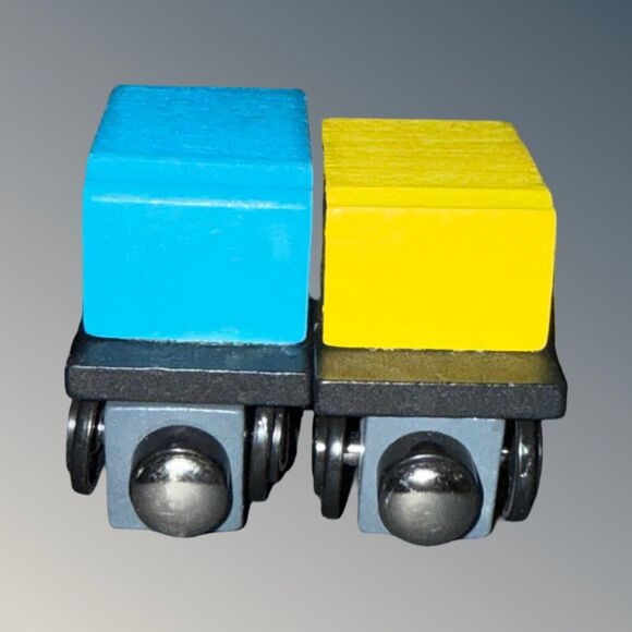 Set of 8 Magnetic Wooden Railway Trains Engines & Cars A25 - Picture 14 of 16